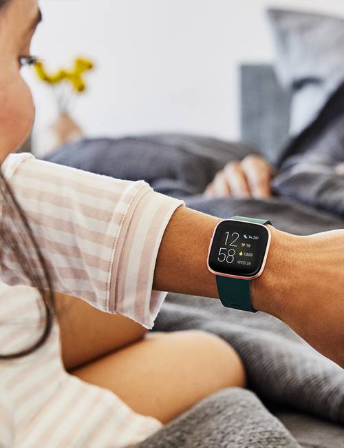 fitbit versa 2 green and rose gold